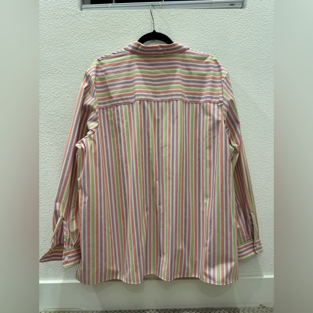 NWT - Foxcroft wrinkle free classic for button up - Picture 6 of 9